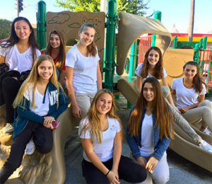 Las Ninas serves OIC - Playground - lasmadrecitas-lasninas.com